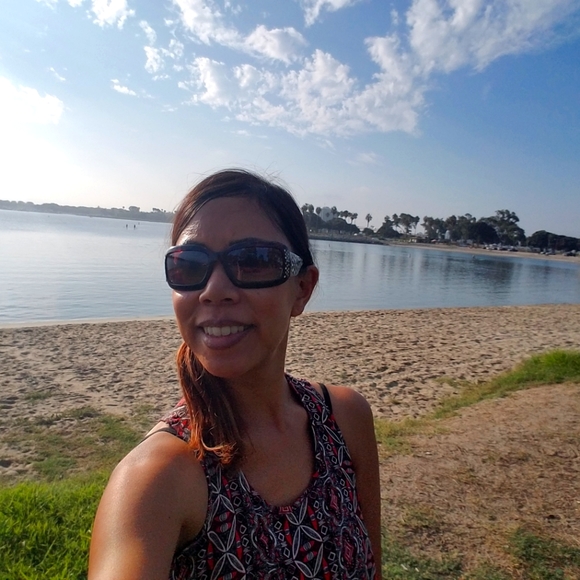 Meet your Posher, Sherryl - Picture 2 of 2